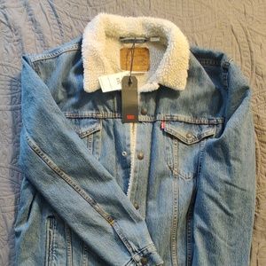 Levi's® Premium VINTAGE FIT SHERPA TRUCKER JACKET